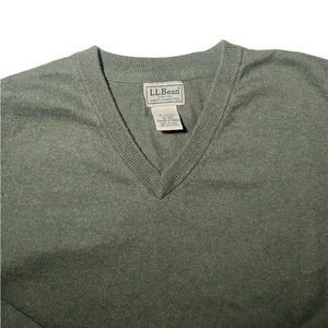 L.L. Bean Men's XL Regular Olive Green Cashmere Blend V-Neck Pullover Sweater